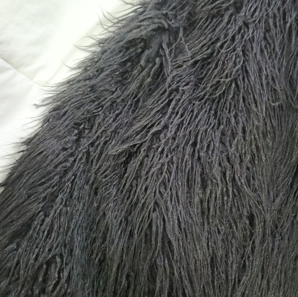 New Zara Fara Fur Vest - Picture 11 of 15